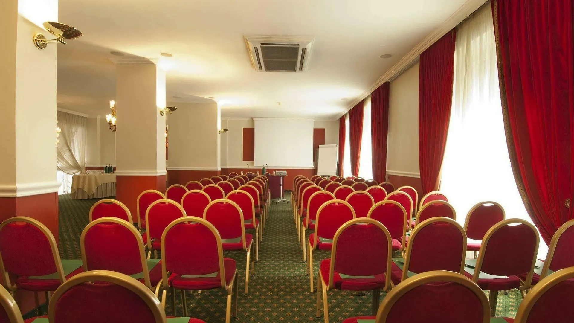 Sina De La Ville Milan Hotel